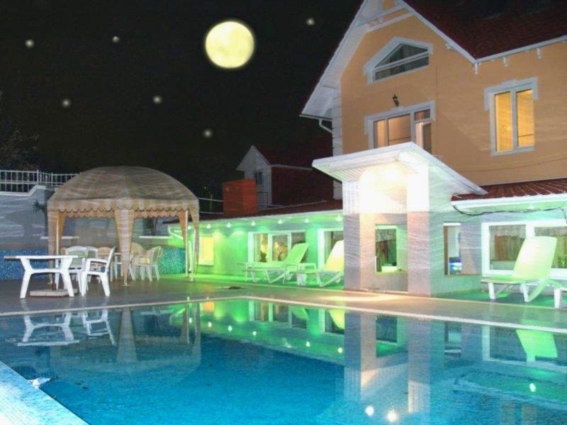 Gloria Mini-Hotel คีชีเนา ภายนอก รูปภาพ